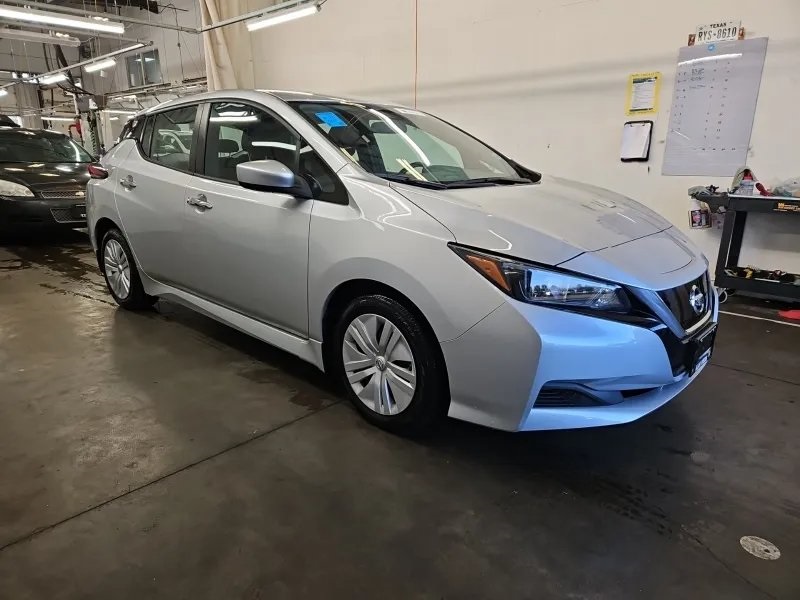 Used 2022 Nissan LEAF S with VIN 1N4AZ1BV7NC562577 for sale in Portland, OR