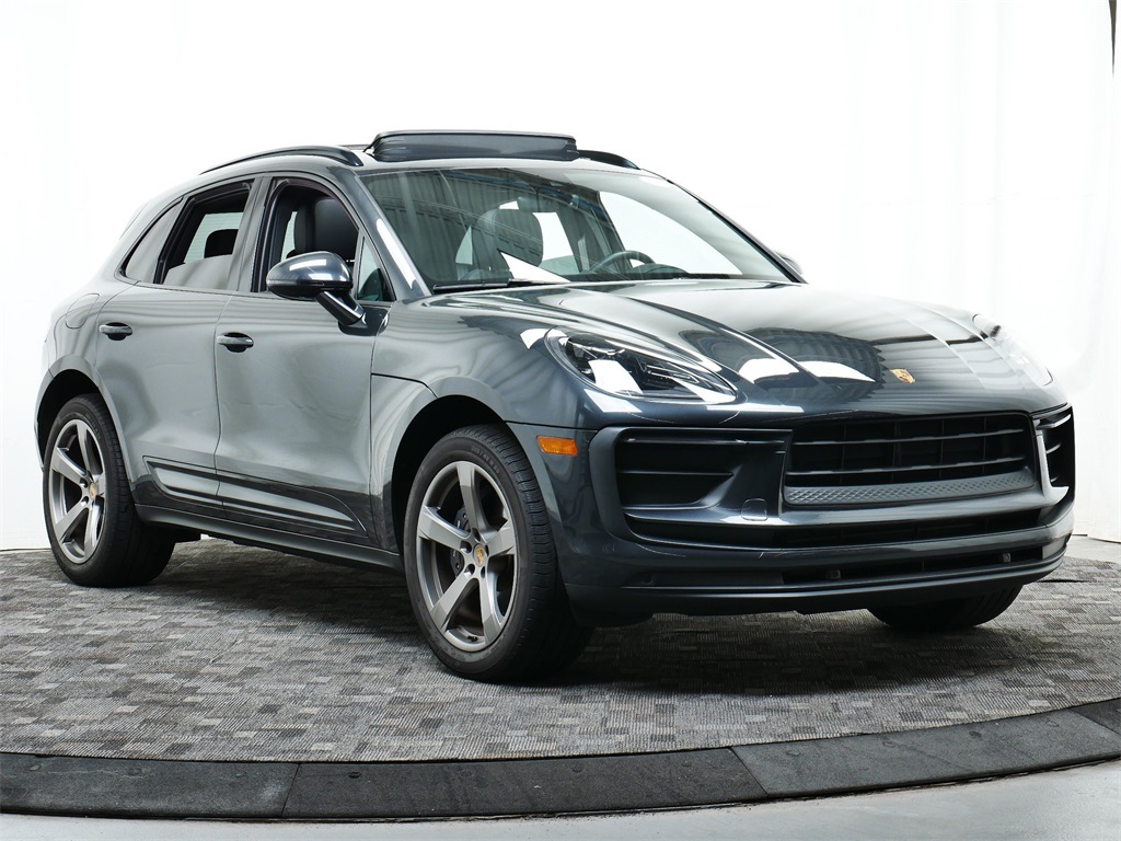 2022 Porsche Macan photo 8