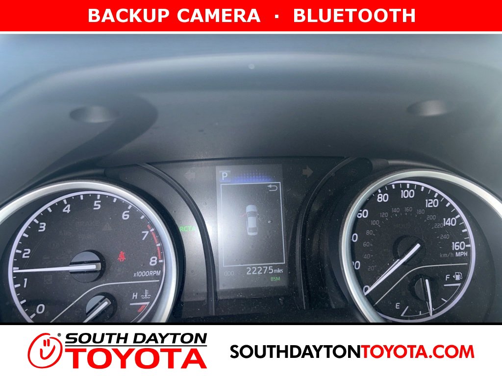 2023 Toyota Camry LE's photo