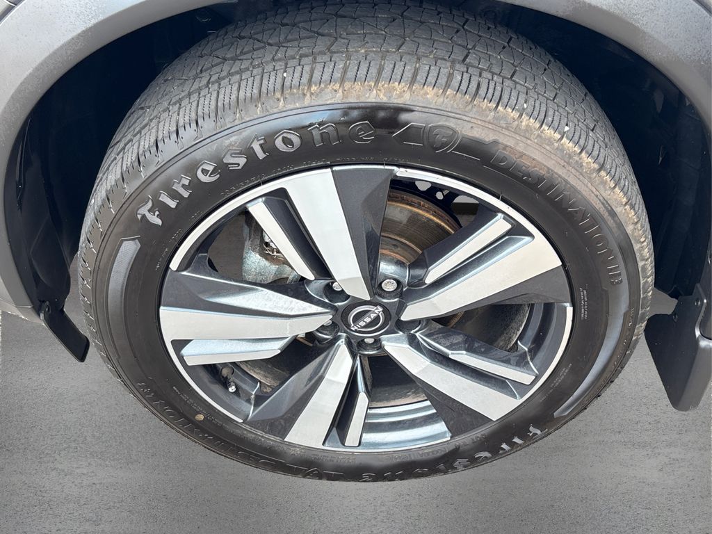 2023 Nissan Rogue SL photo 12