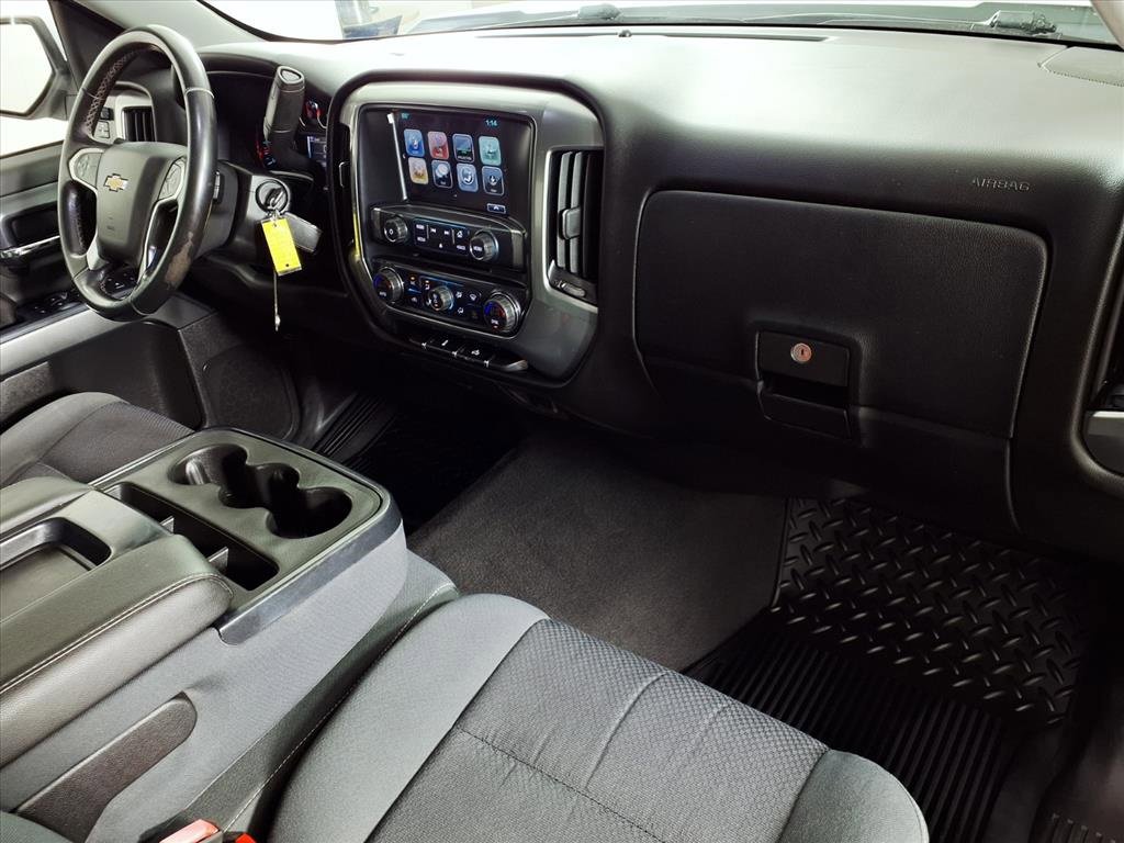 2018 Chevrolet Silverado 1500 LT photo 19