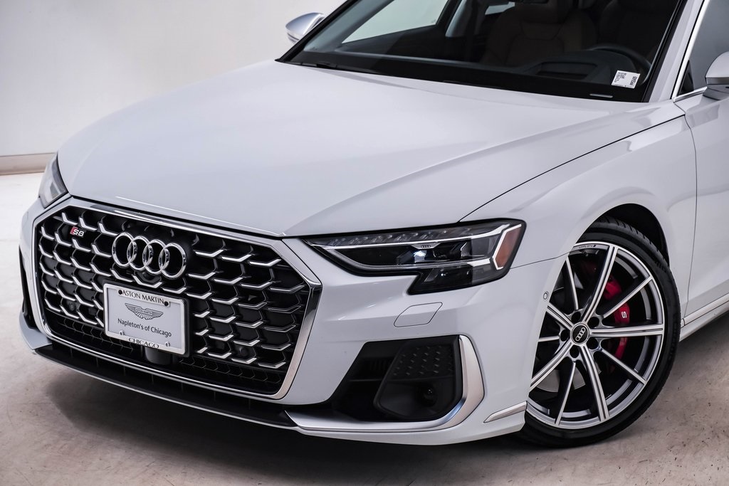 2022 Audi S8 4.0T Quattro photo 4