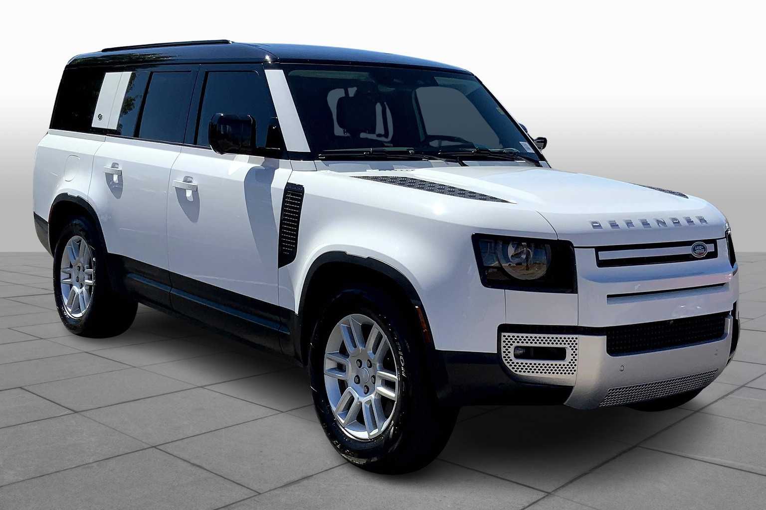 2024 Land Rover Defender S photo 2