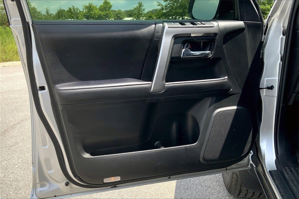 2023 Toyota 4Runner SR5 Premium photo 23
