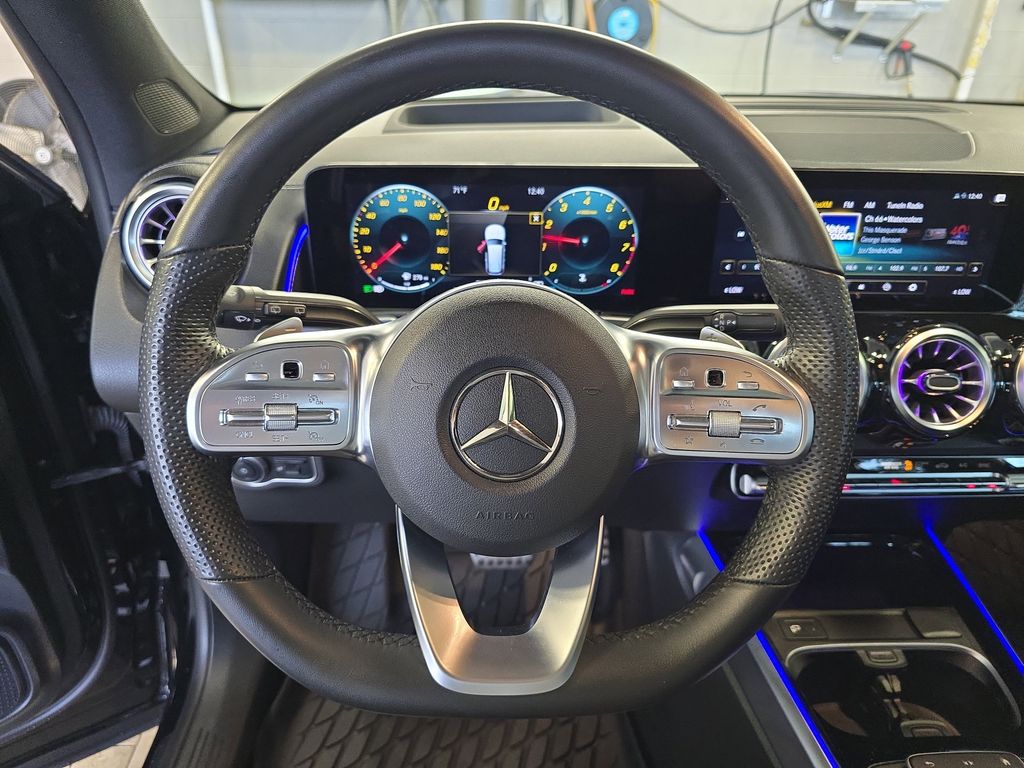 2022 Mercedes Benz GLB AMG 35 photo 18