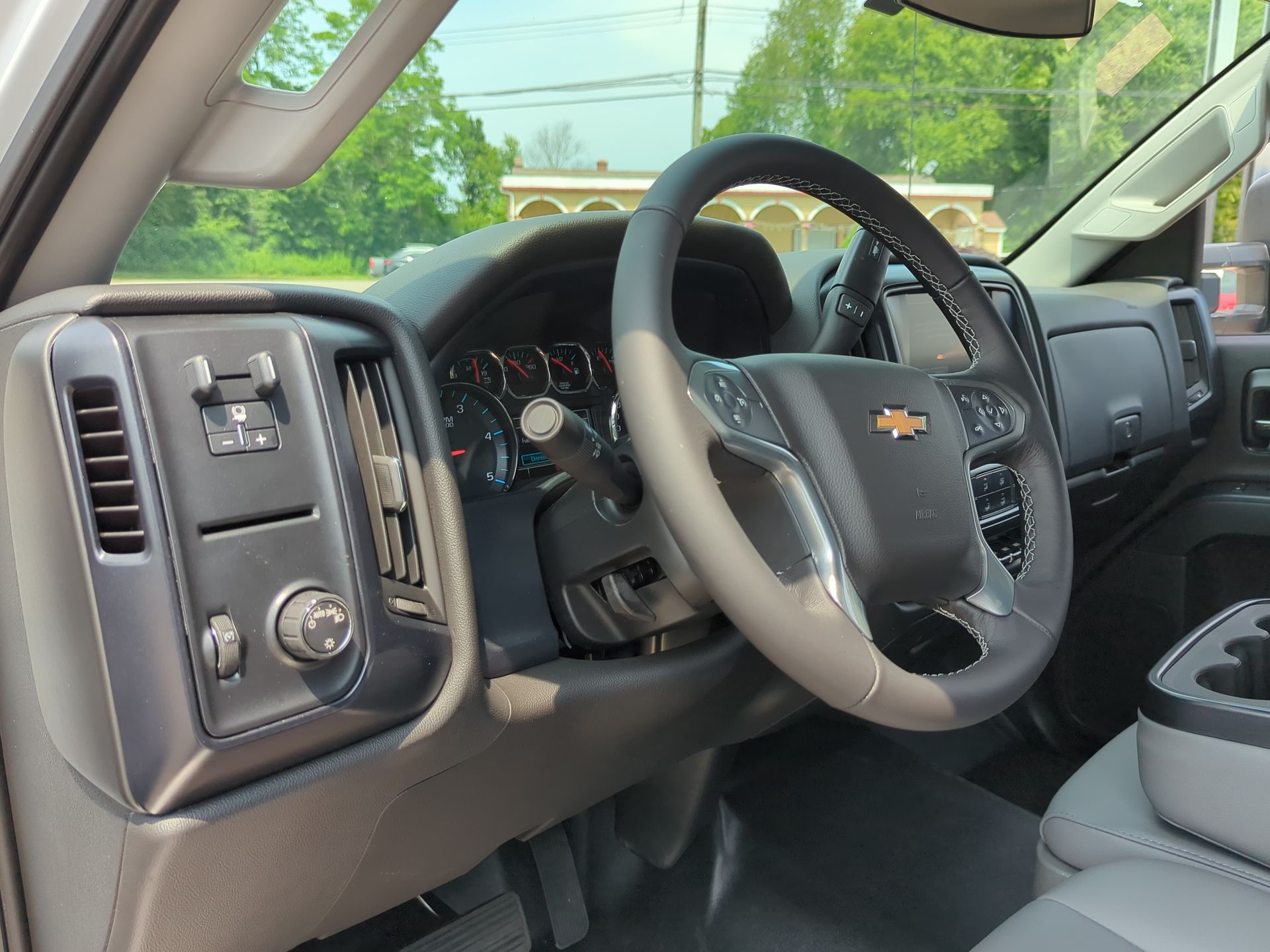 2024 Chevrolet Silverado 5500HD Work Truck photo 2