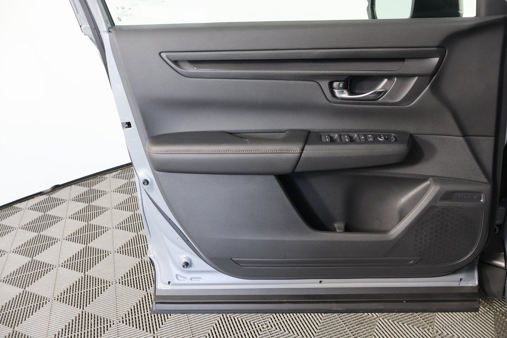 2026 Honda CR-V Hybrid photo 6