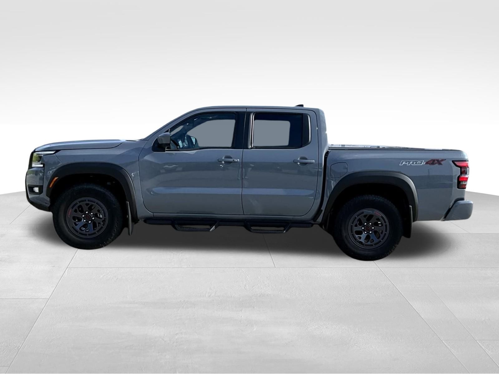 2025 Nissan Frontier PRO-4X photo 8