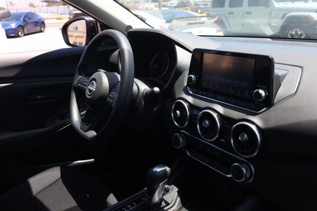 2025 Nissan Sentra S photo 18