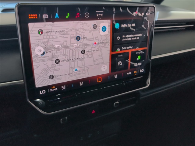 2025 Volkswagen ID. Buzz Pro Plus photo 9