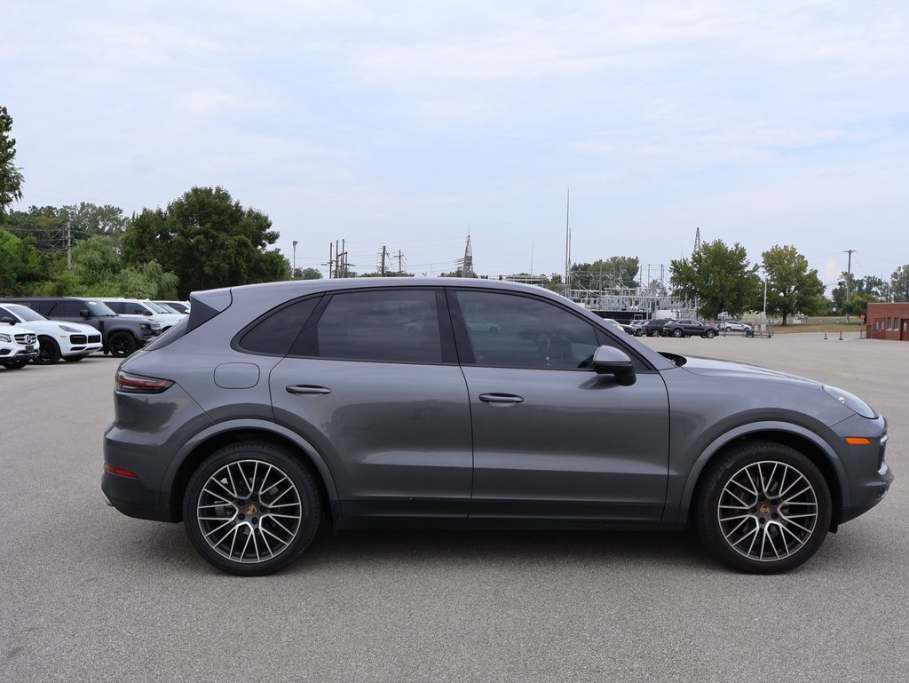 2020 Porsche Cayenne photo 9