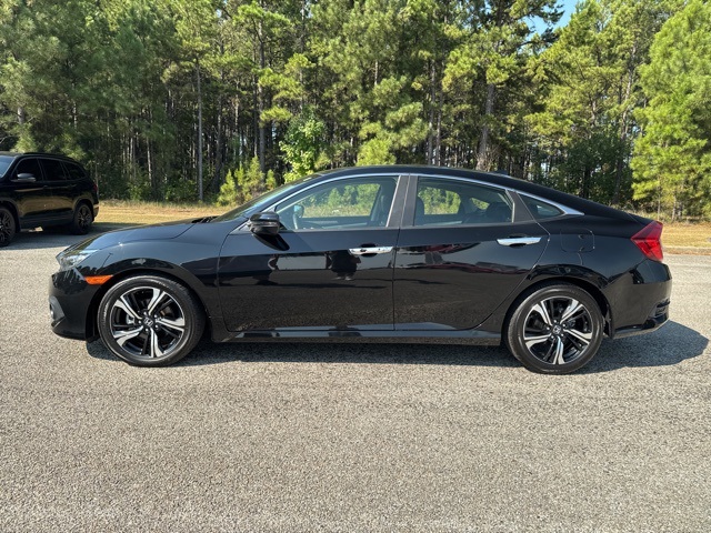 2018 Honda Civic Touring photo 4