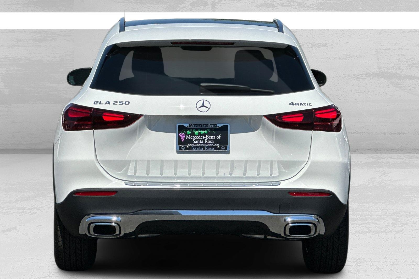 2026 Mercedes Benz GLA 250 4MATIC photo 3