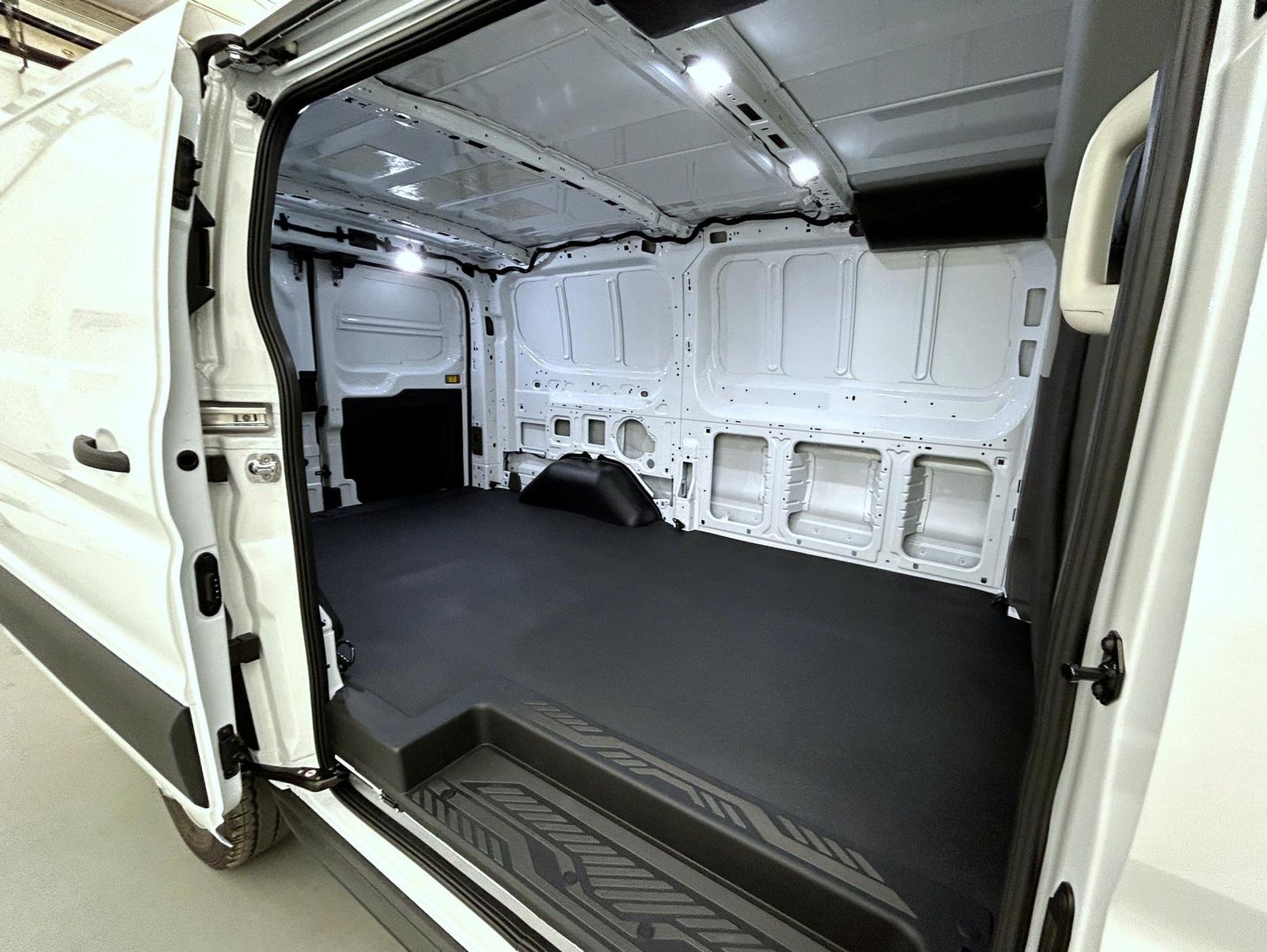 2025 Ford Transit photo 16