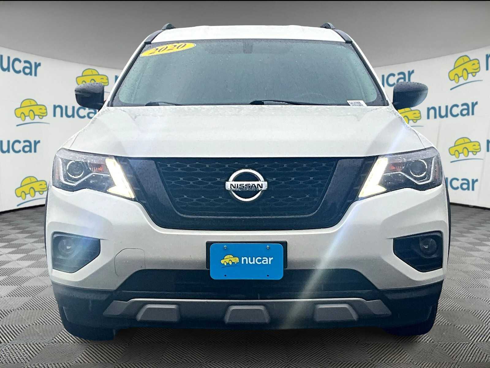 2020 Nissan Pathfinder SV photo 2