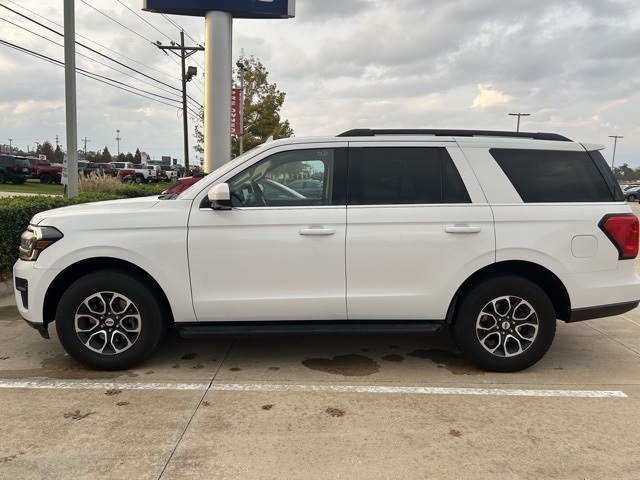 2024 Ford Expedition XLT photo 2