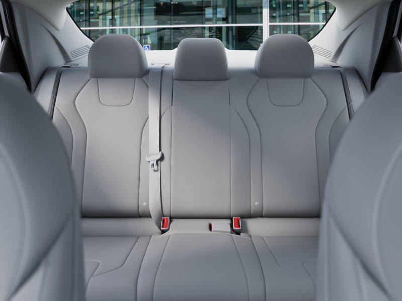 2025 Hyundai Elantra SE photo 10