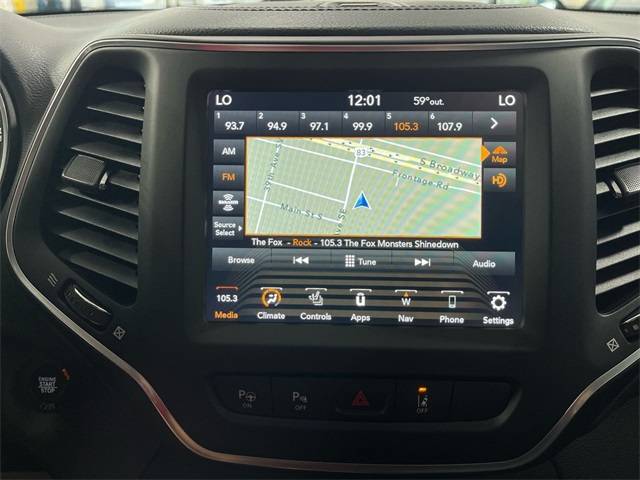 2023 Jeep Cherokee Altitude photo 11