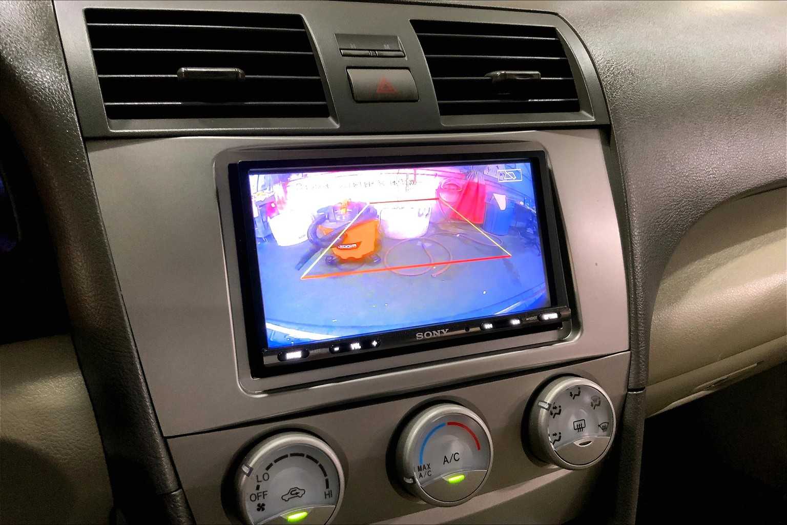 2011 Toyota Camry LE photo 25