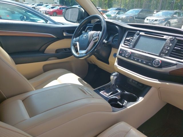 2017 Toyota Highlander Hybrid Limited photo 13