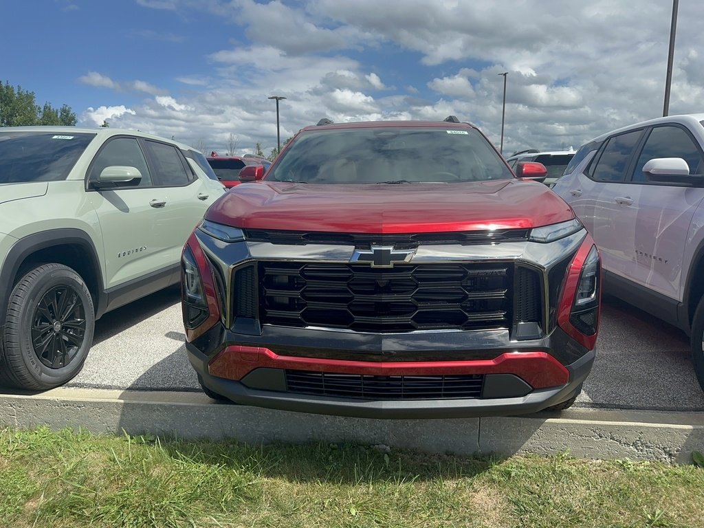 2026 Chevrolet Equinox ACTIV photo 2