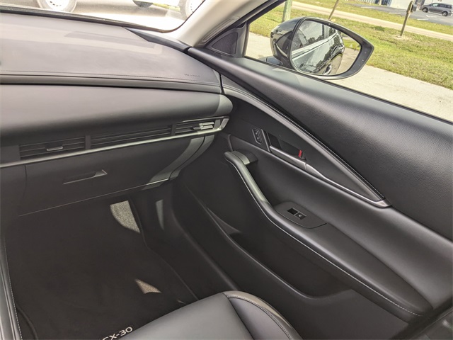 2023 Mazda CX-30 2.5 Select photo 10