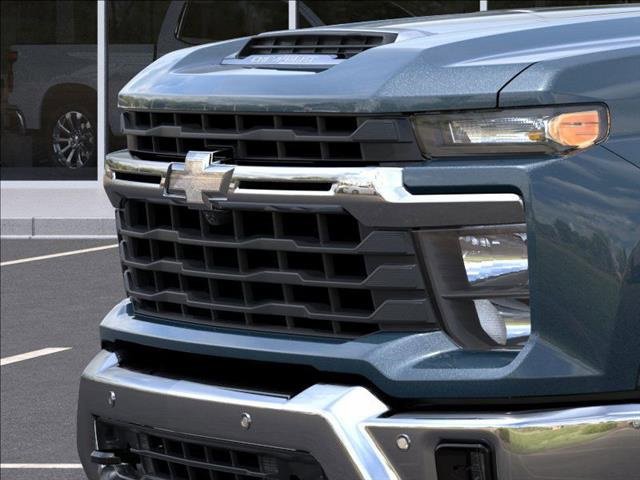 2026 Chevrolet Silverado LT photo 13