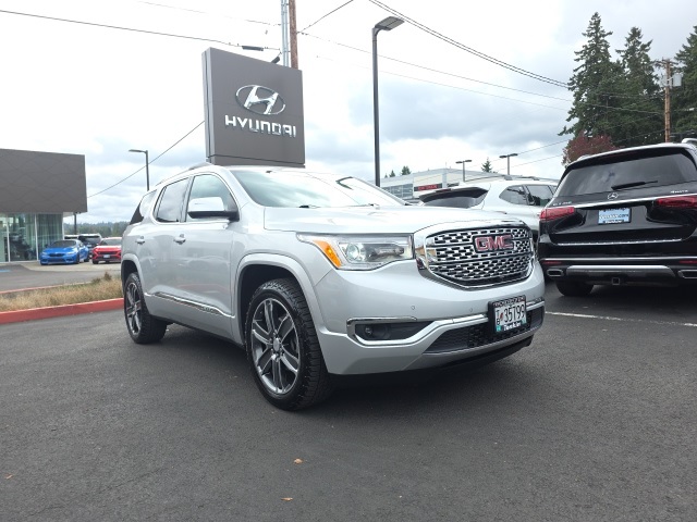 2019 Gmc Acadia Denali photo 2