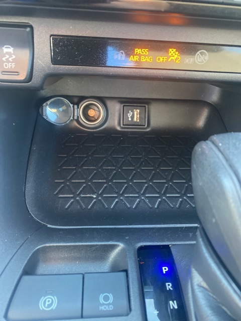 2024 Toyota RAV4 LE photo 18
