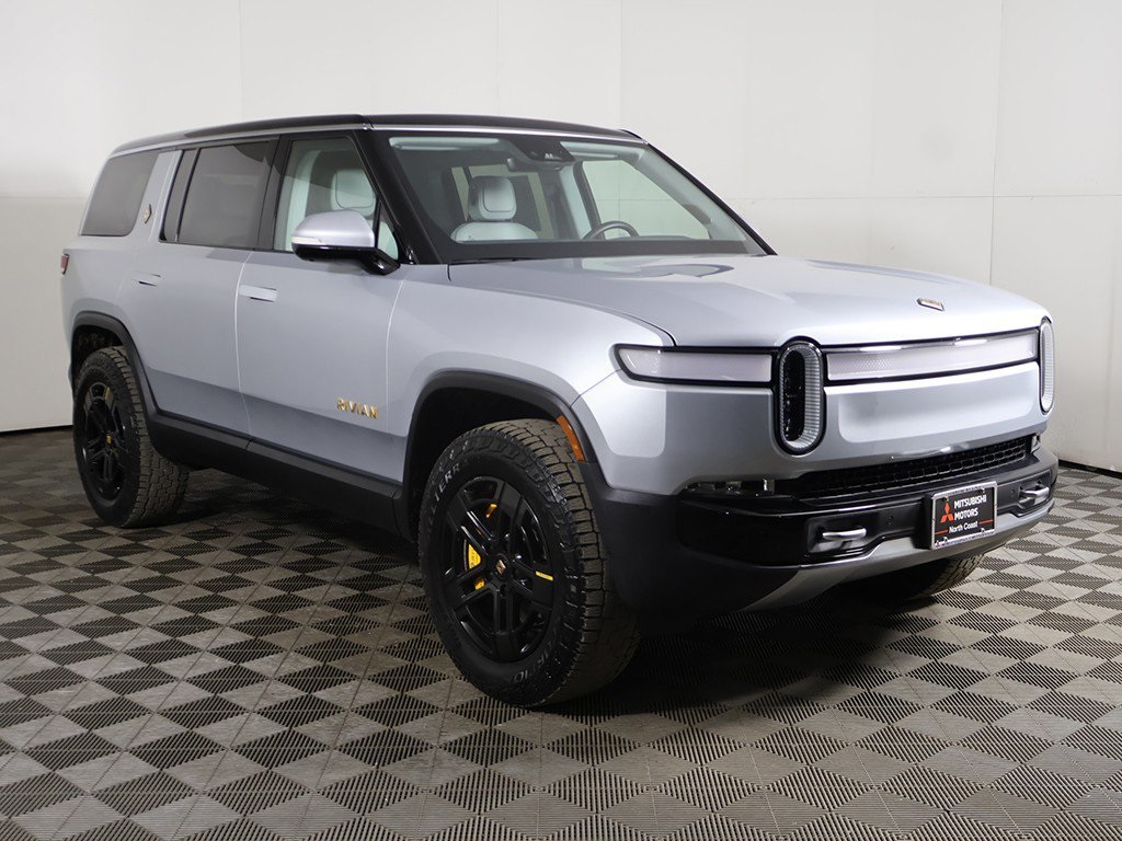 Used 2023 Rivian R1S Adventure with VIN 7PDSGABAXPN017524 for sale in Parma, OH