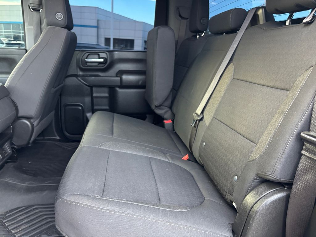 2023 Chevrolet Silverado 2500HD LT photo 18