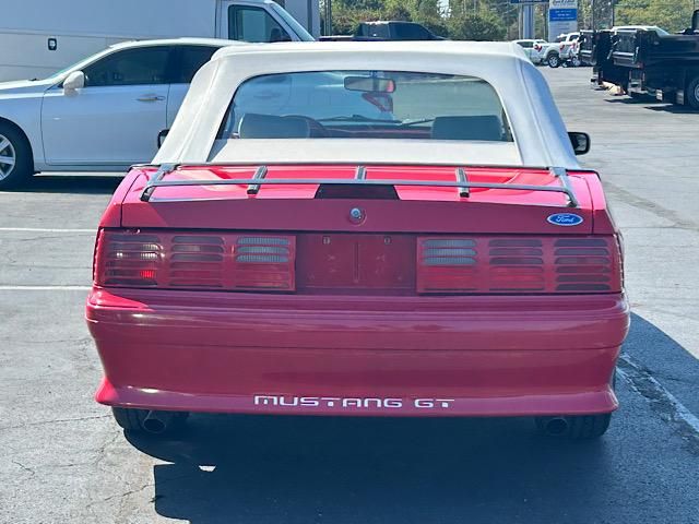 1992 Ford Mustang GT photo 8