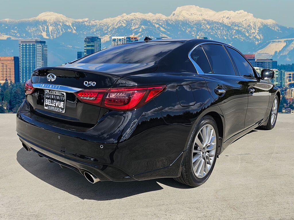 2023 Infiniti Q50 LUXE photo 7