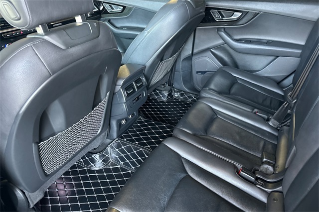 2018 Audi Q7 3.0T Premium Plus photo 11
