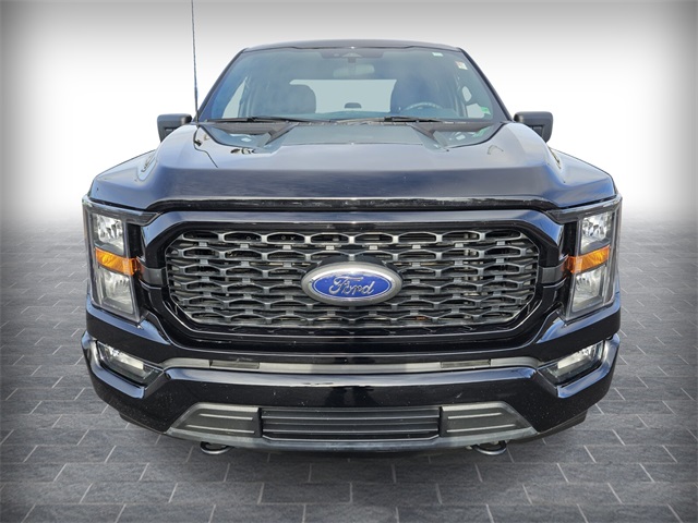2023 Ford F-150 XL photo 2