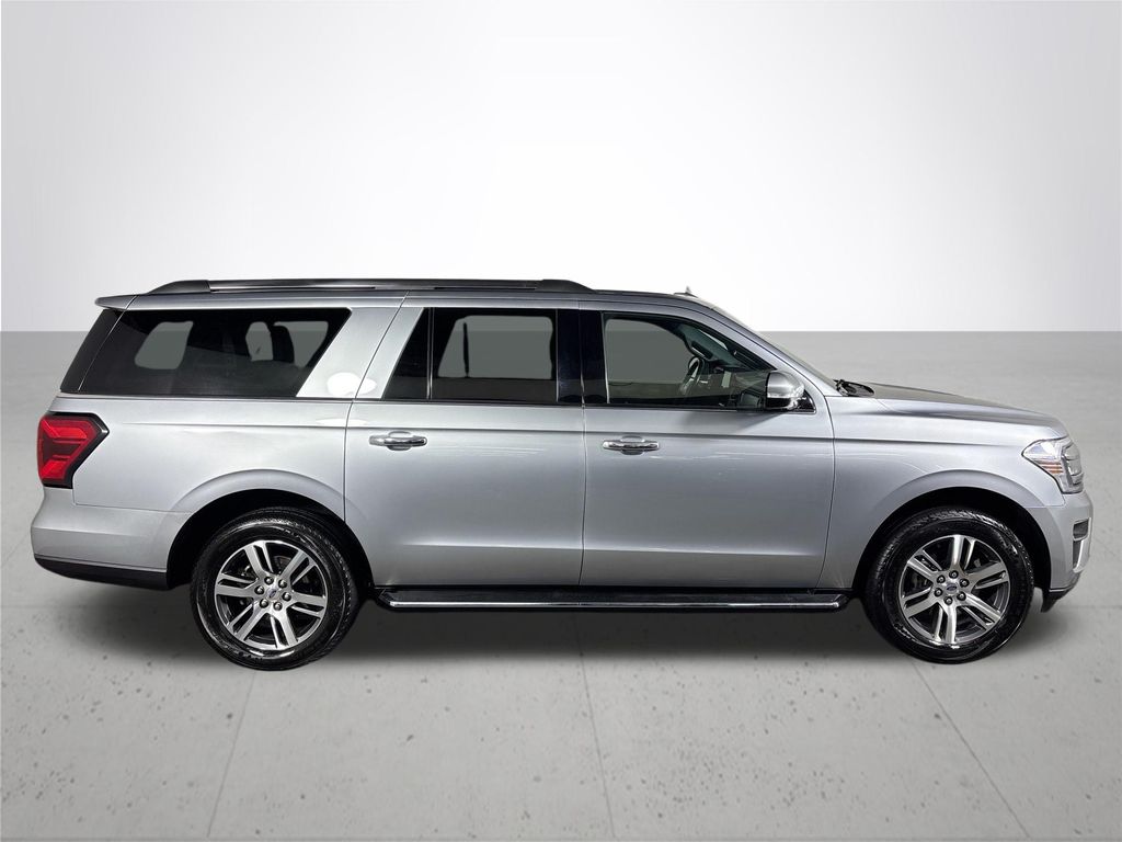 2023 Ford Expedition MAX Limited photo 4