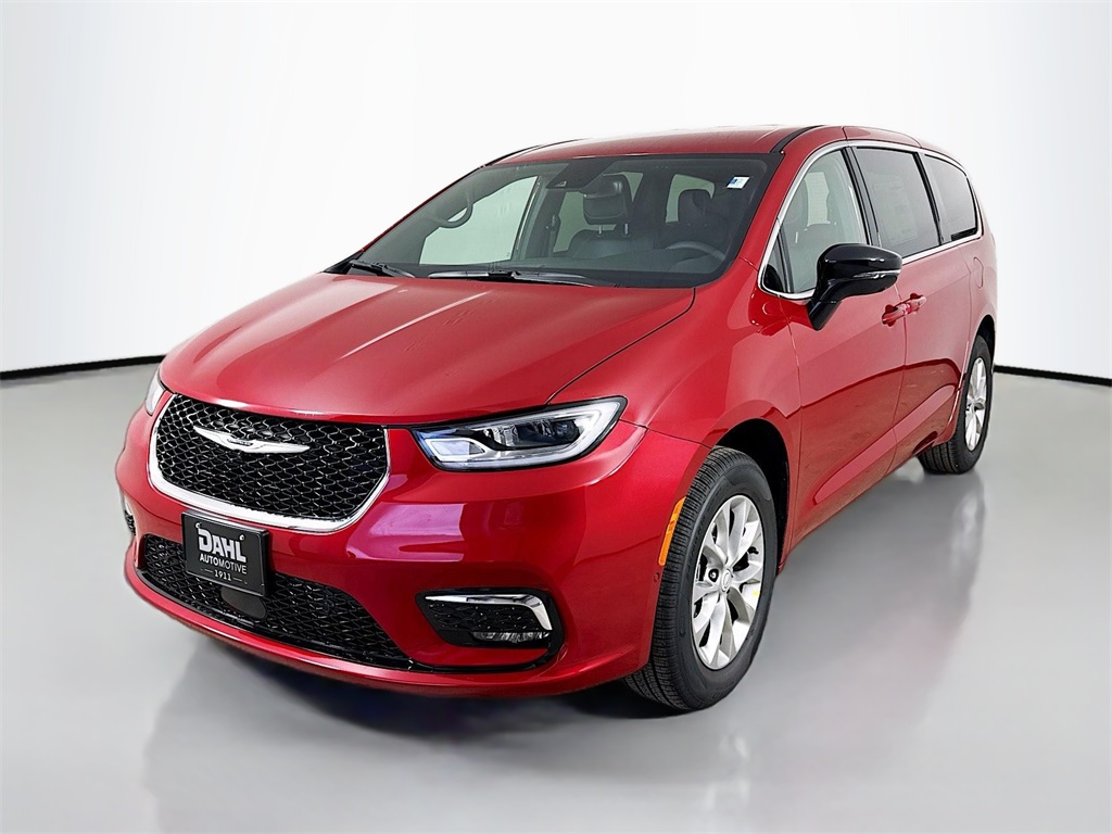 2025 Chrysler Pacifica photo 2