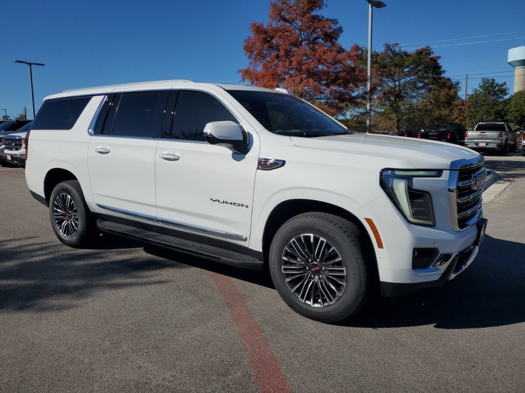 2025 GMC Yukon XL Elevation's photo