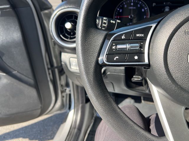 2023 Kia Forte LXS photo 11