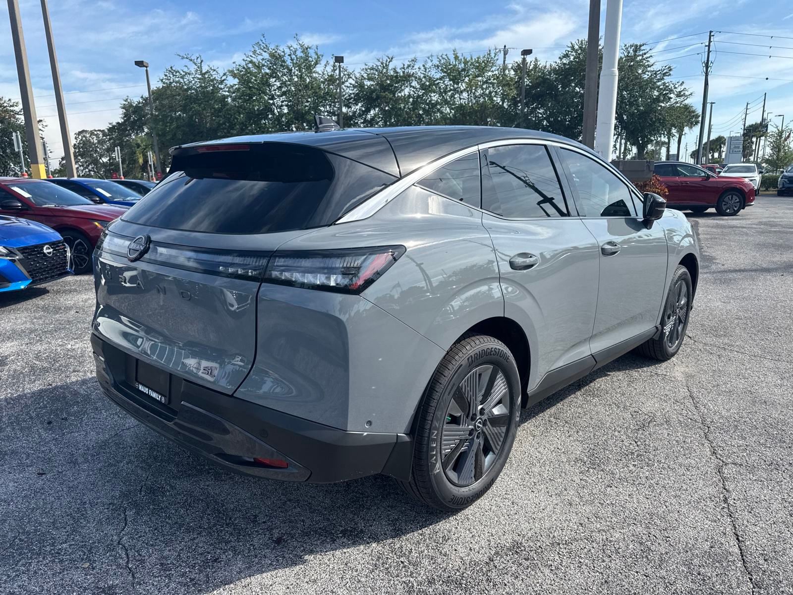 2025 Nissan Murano SL photo 5