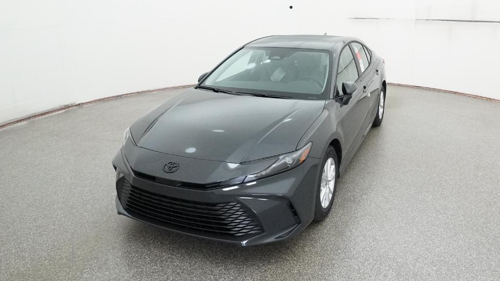 2026 Toyota Camry LE photo 4