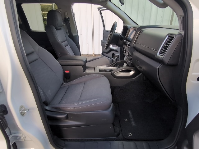 2023 Nissan Frontier SV photo 38