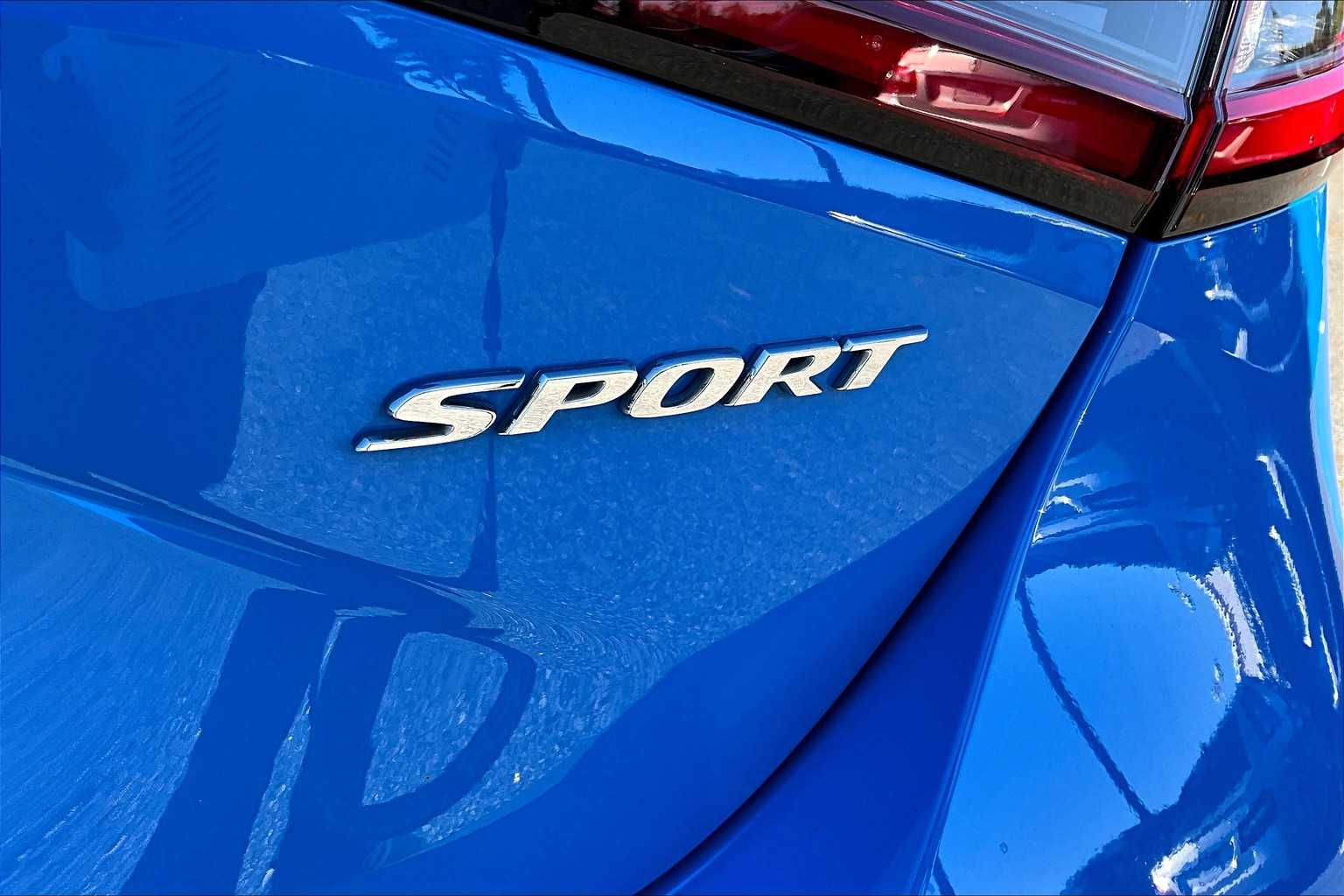 2022 Honda Civic Hatchback Sport photo 9