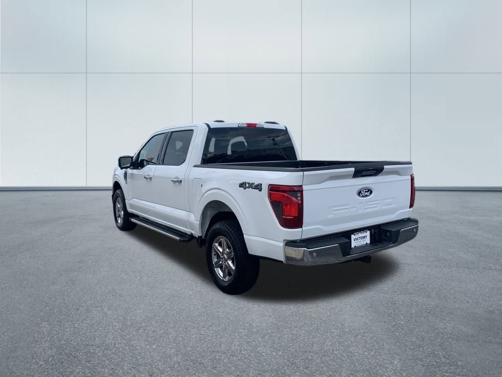 2024 Ford F-150 XLT photo 2