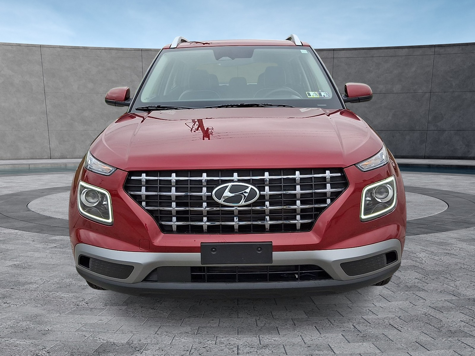 2023 Hyundai Venue Limited photo 3