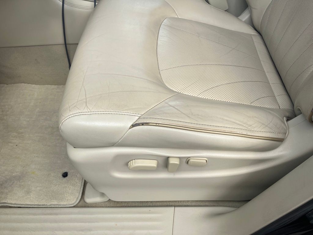 2016 Infiniti QX80 Base photo 11