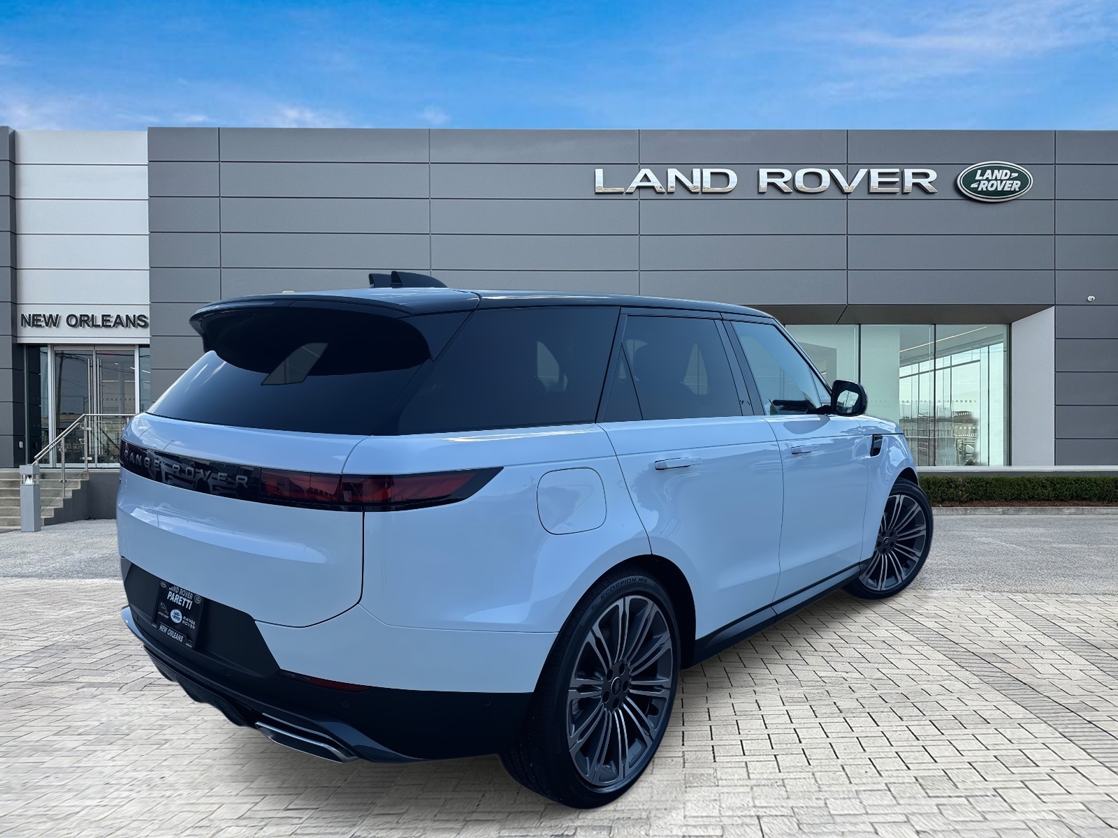 2025 Land Rover Range Rover Sport SE photo 5