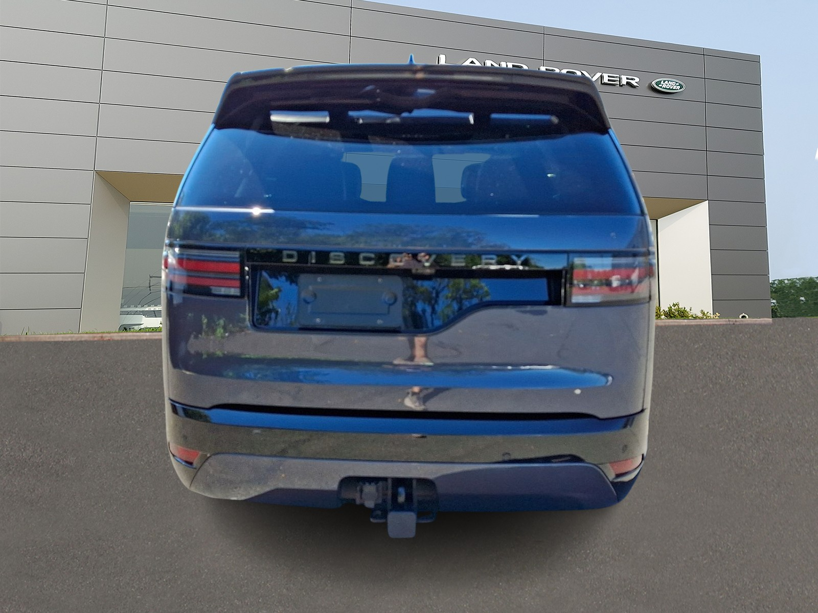 2024 Land Rover Discovery P300 Dynamic SE photo 4