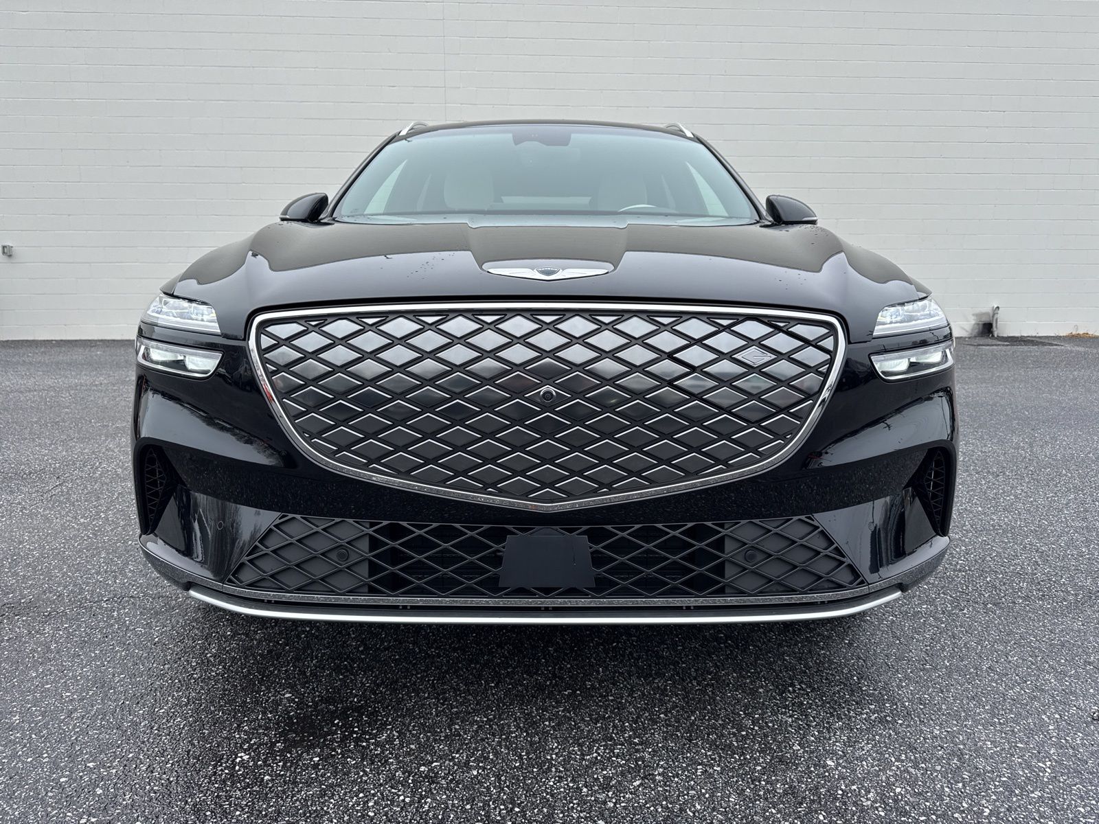 Used 2024 GENESIS GV70 Advanced with VIN 5NMMCET13RH002591 for sale in Hickory, NC