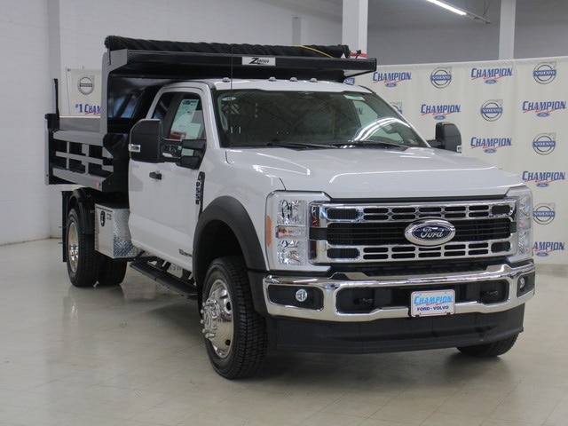 2023 Ford F-550 Super Duty Chassis Cab XL's photo